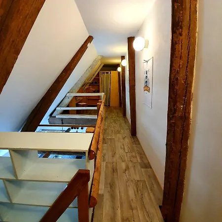 De Olle Uhlhoff Apartment *