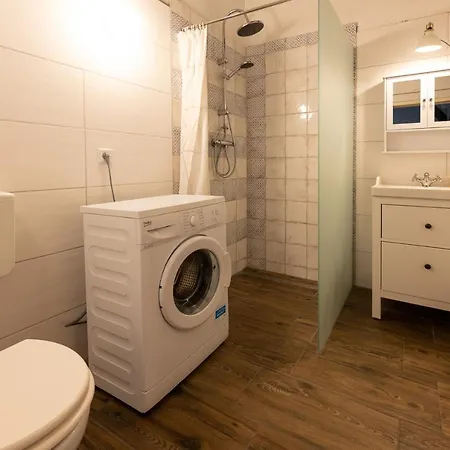 De Olle Uhlhoff Apartment *